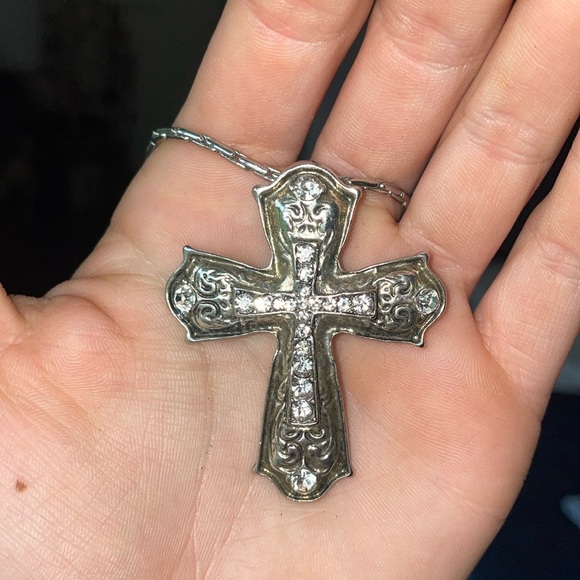 Vintage Silver Cross Necklace - Picture 4 of 7